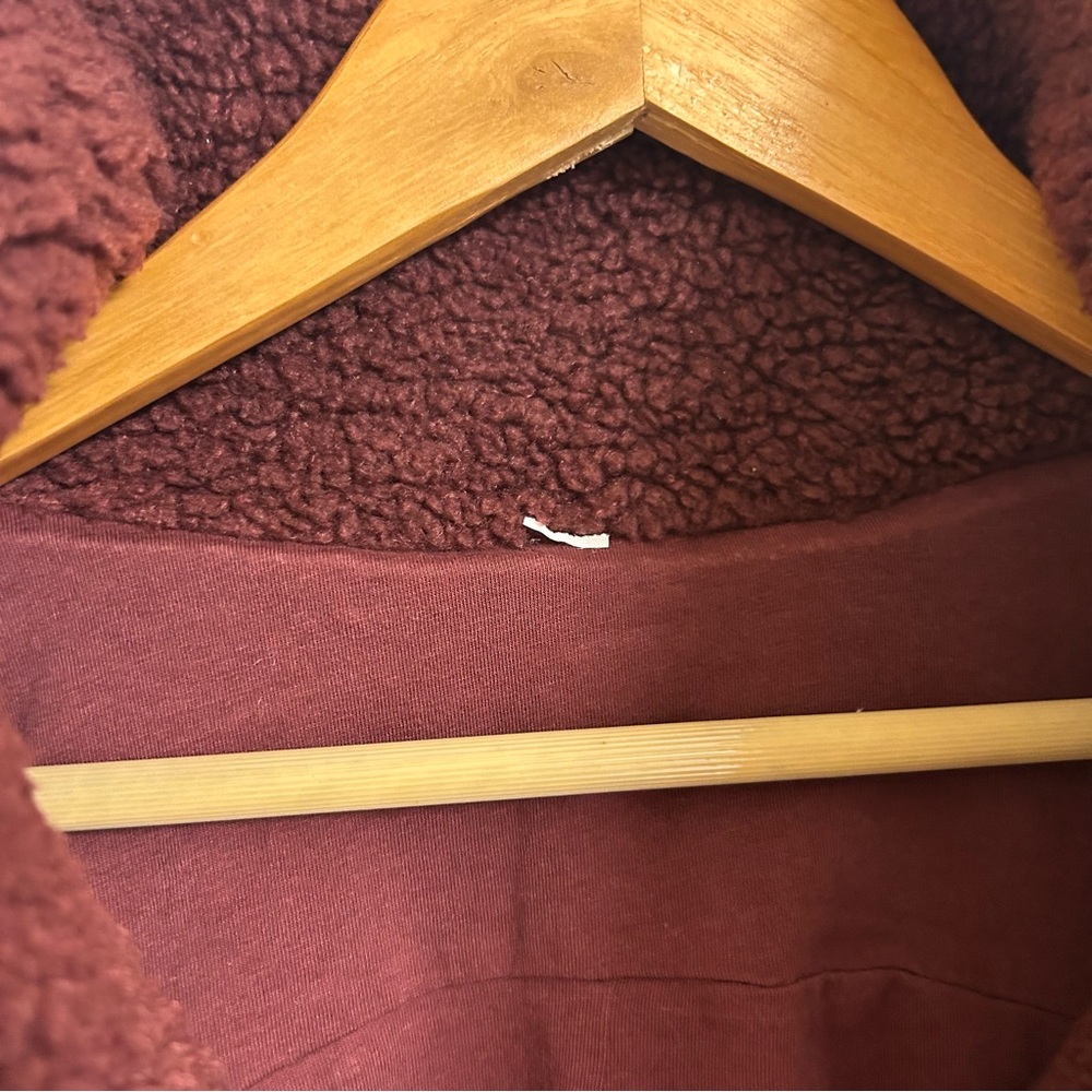 NWOT Lululemon Cinchable Fleece Zip-Up in Red Merlot Size 12 - Picture 10 of 16